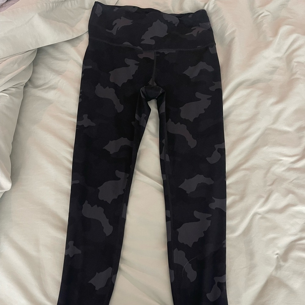 Yogalicious camo leggings